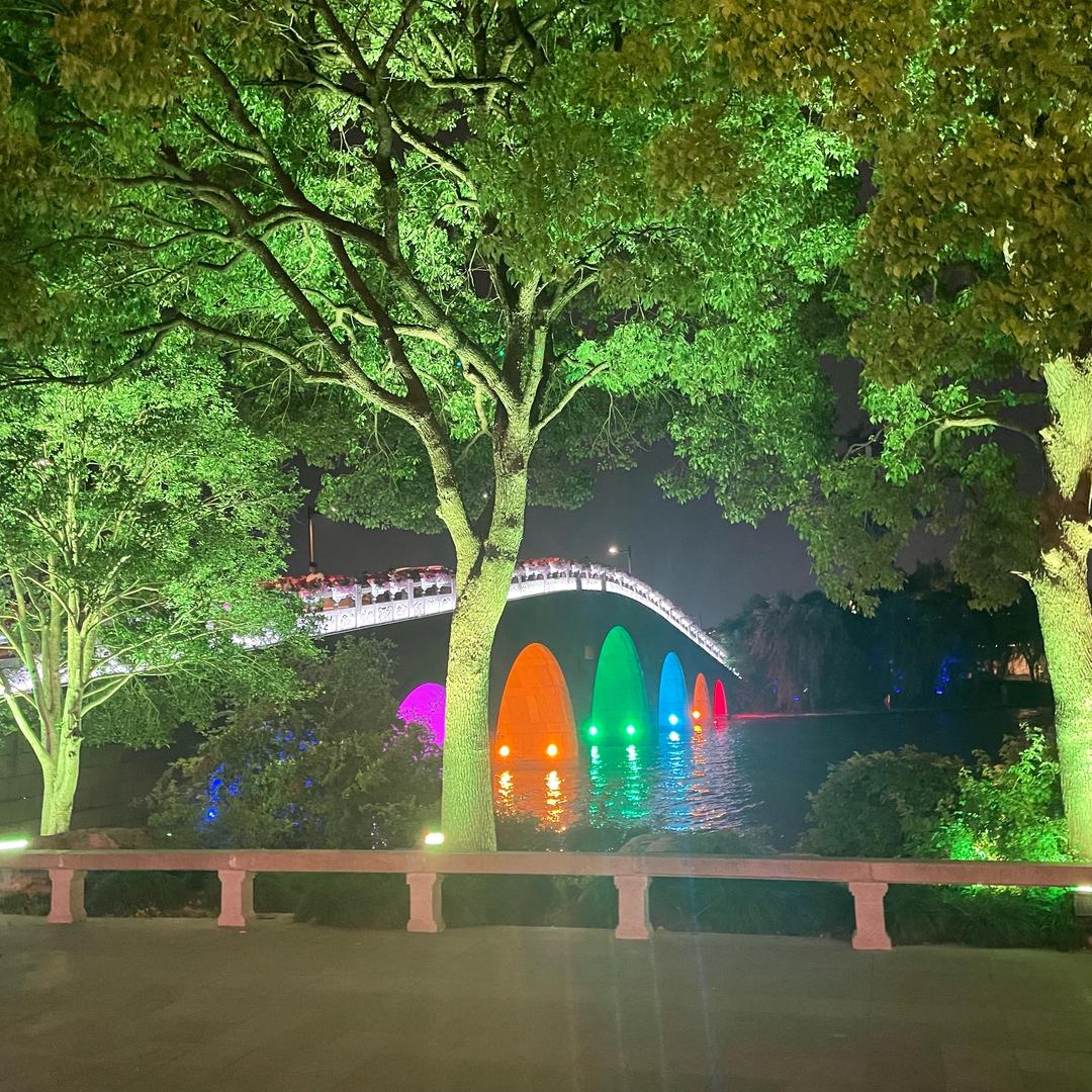 小兵后悔在密西西比河跑步