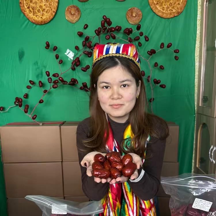 阿达西新疆干果水果店