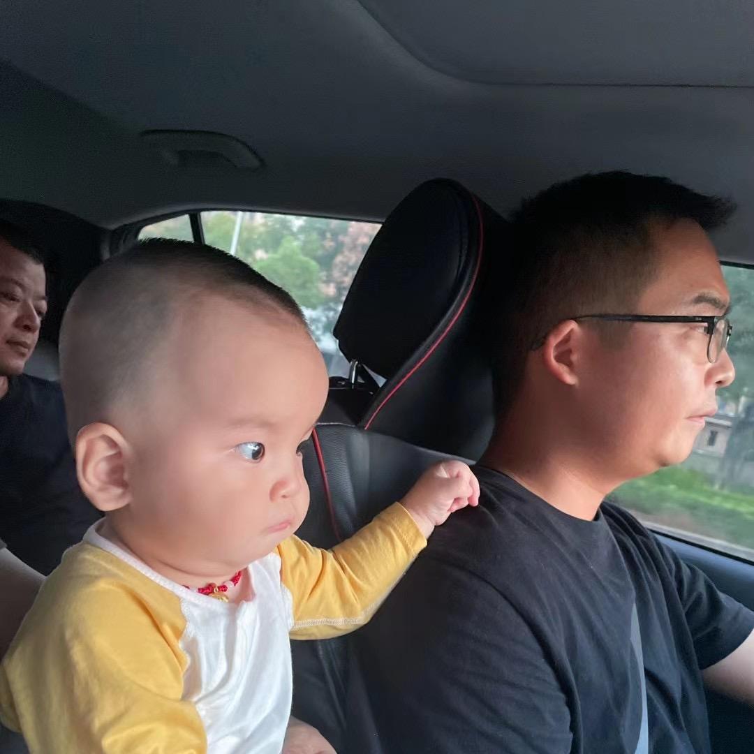 稻田里的守望者