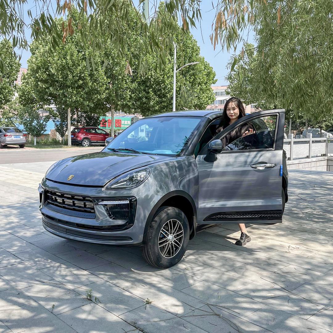 炫临新能源四轮代步车