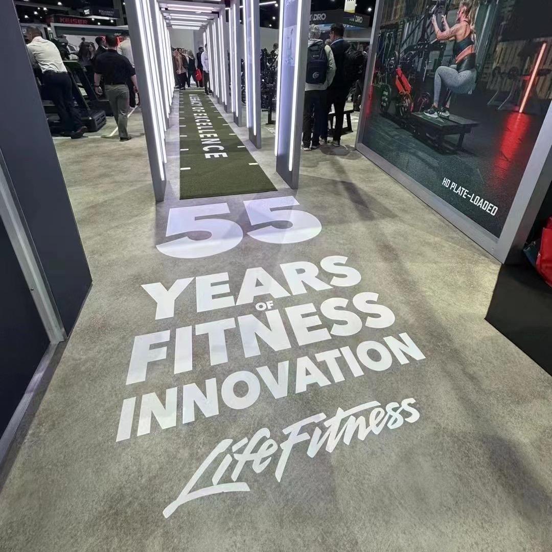 LIFE FITNESS-HERO