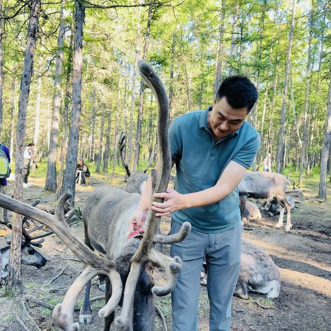 向往版纳房产董总