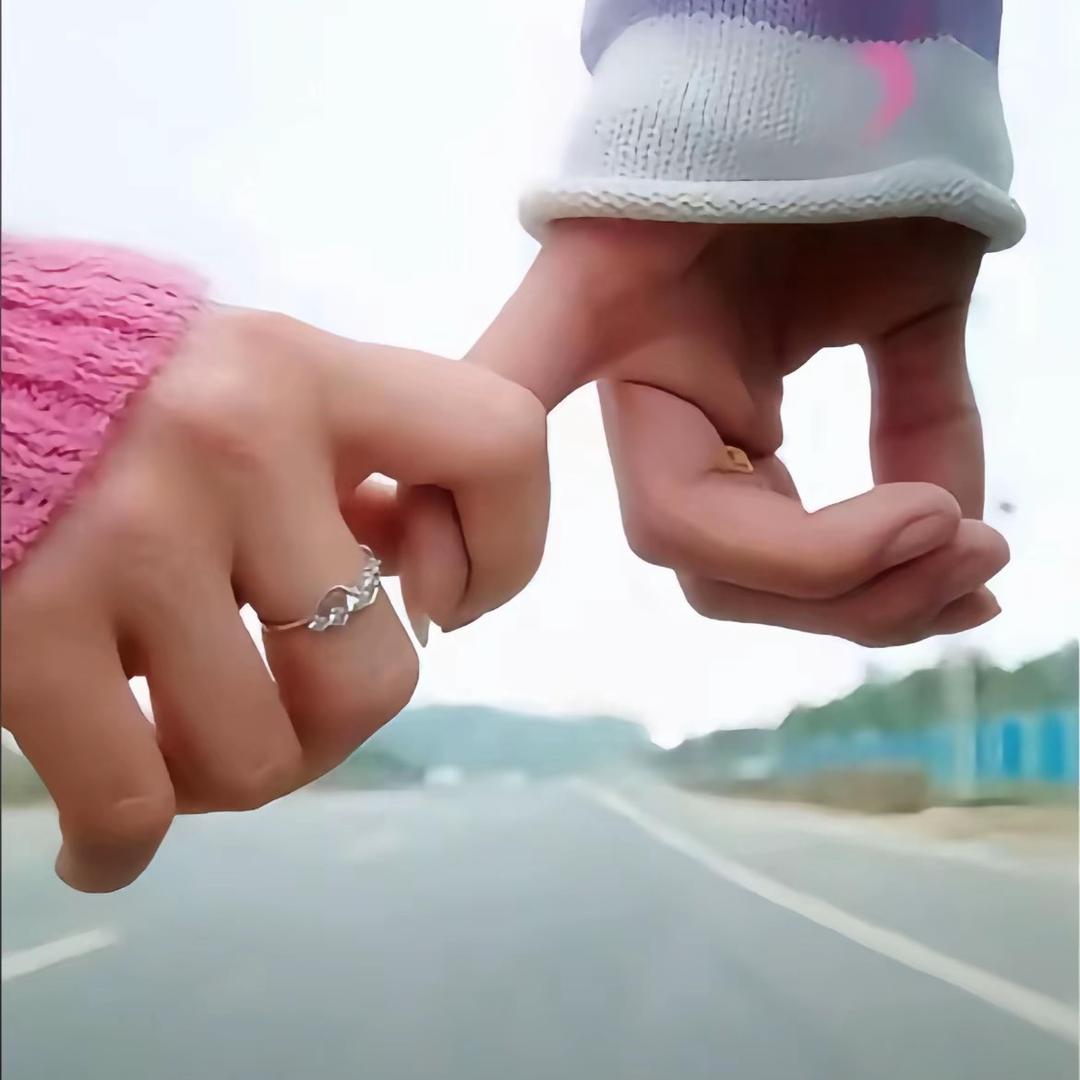 清风徐来。