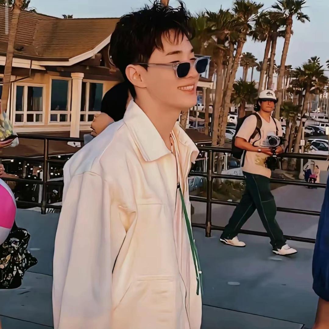 路飞一样的男人