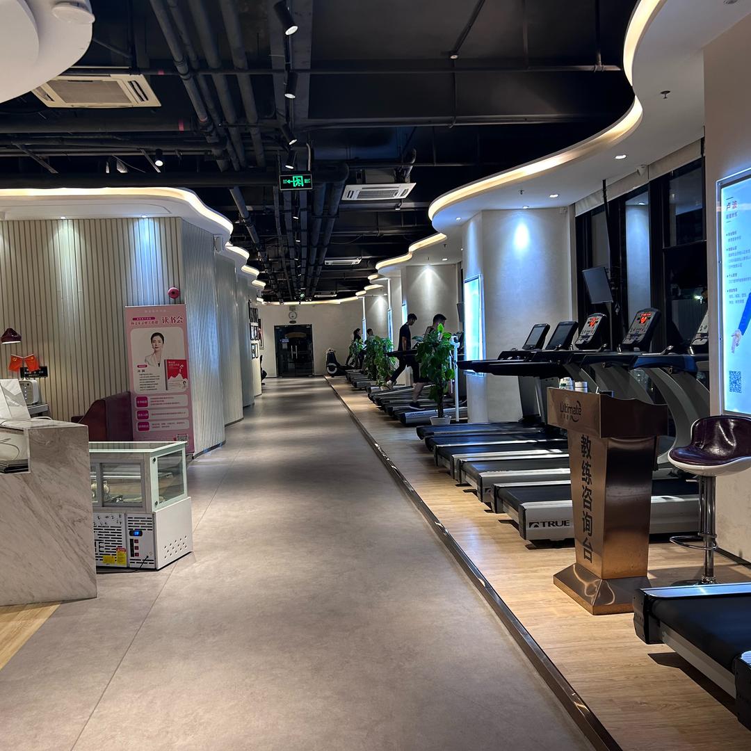 超体健身冯经理