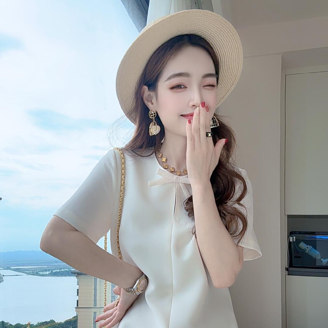暮初服饰店