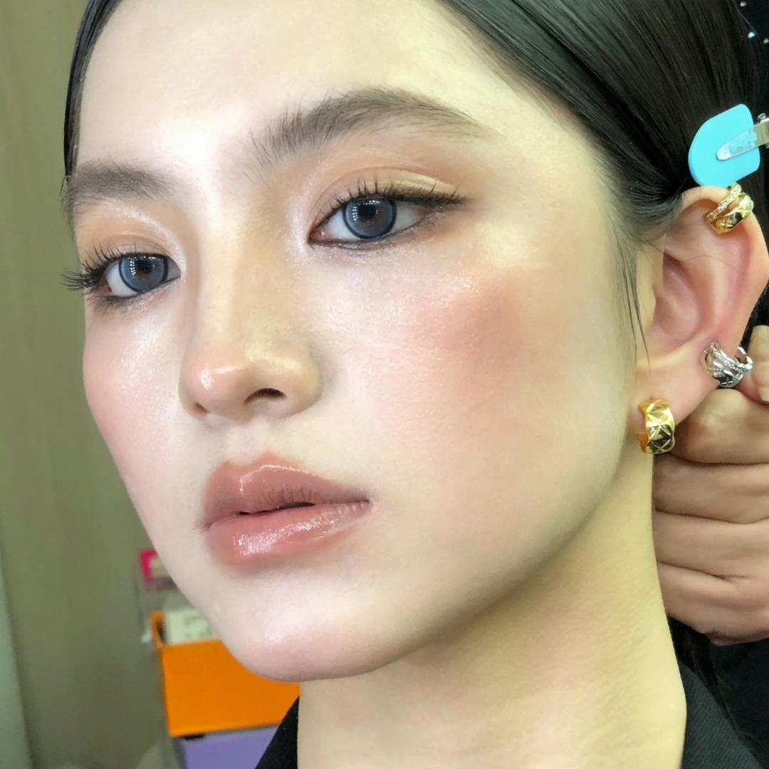 Z M ·MAKE UP