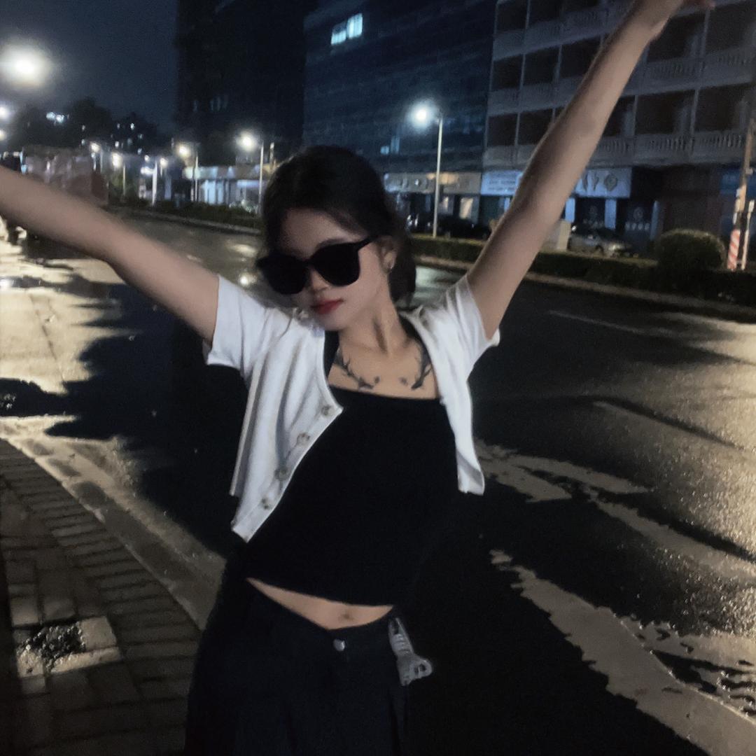 L美娇.