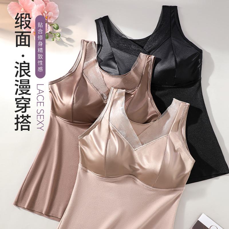 玲哒内衣工厂店