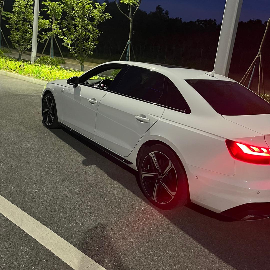 跑不快的小4。🚗