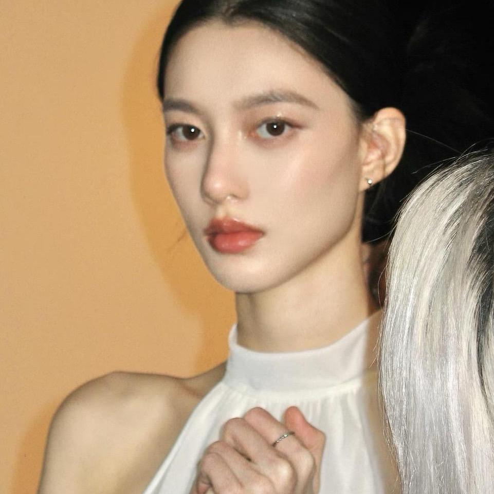 不是美女🧚‍♀️.