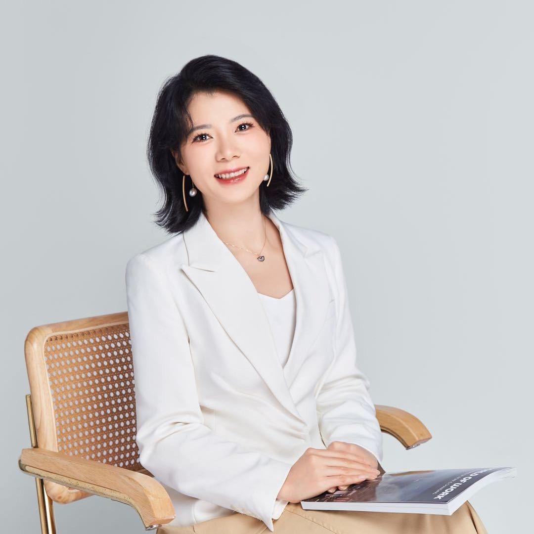 陪桥友姐妹一起
