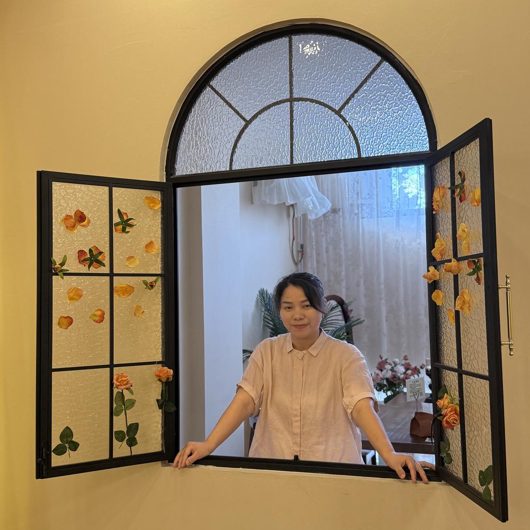 吉安县赵小姐服装店