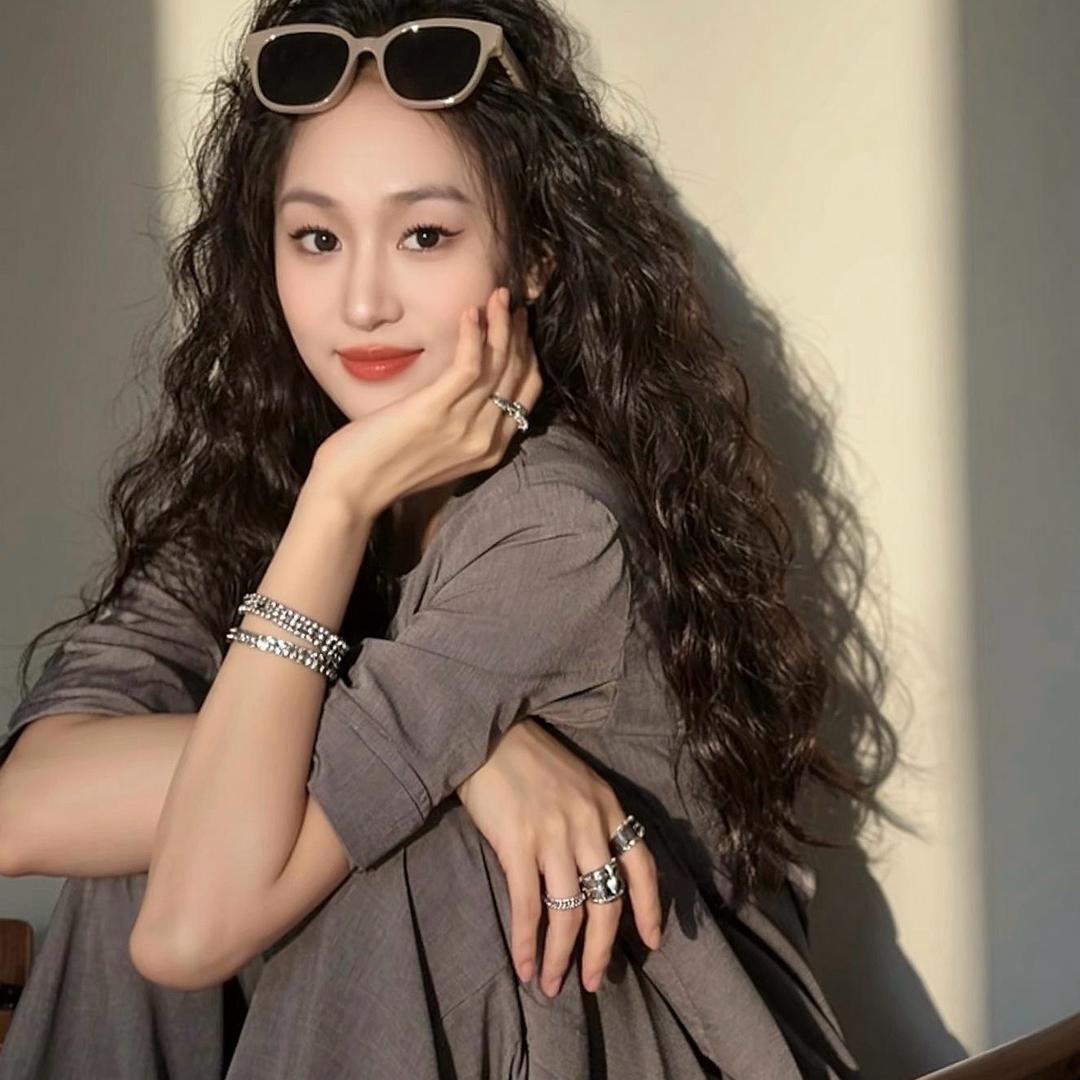 时尚轻奢女鞋馆