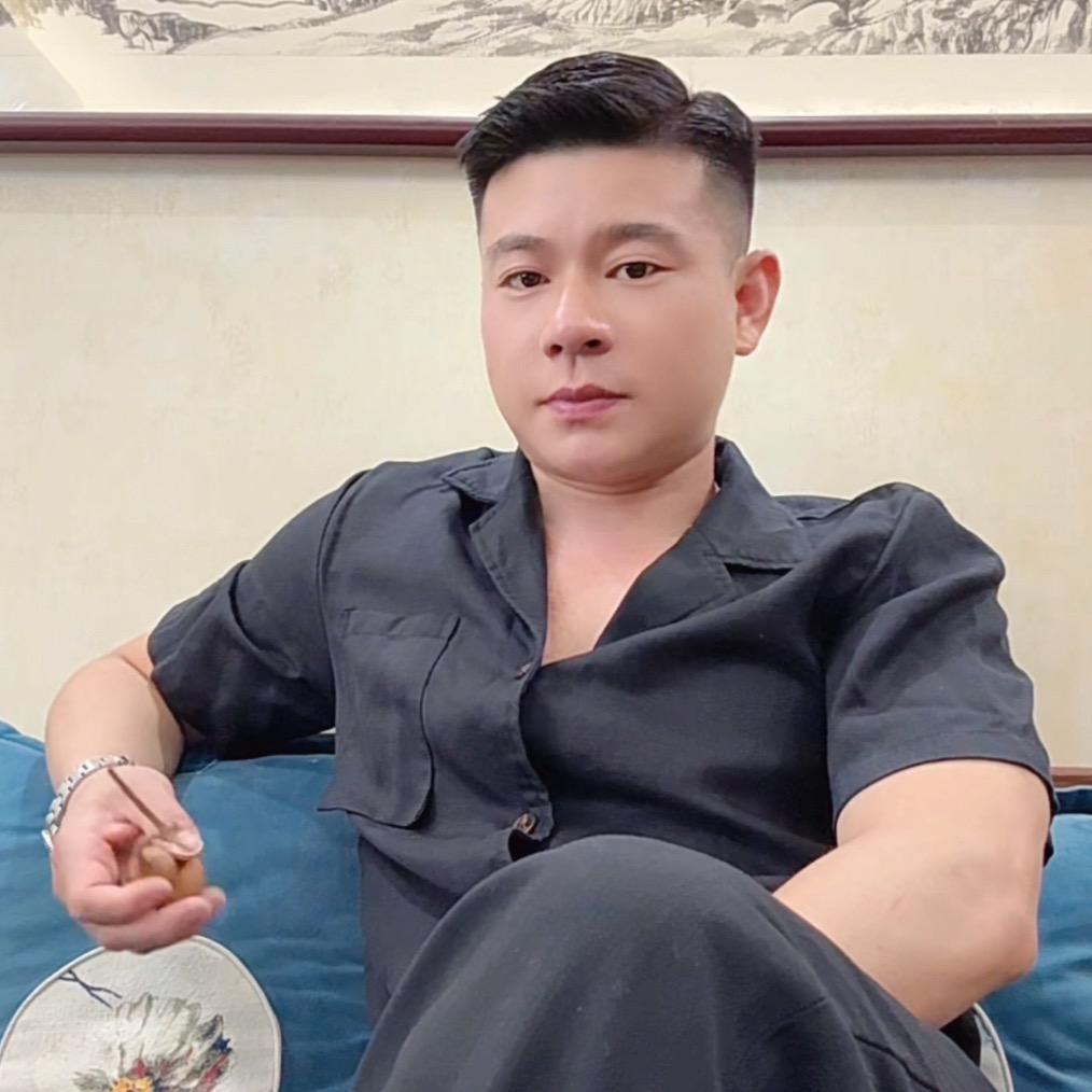 李拜天