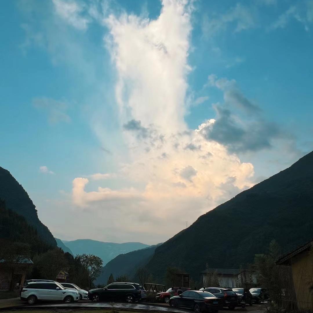 牛背山帐篷营地 杨杨