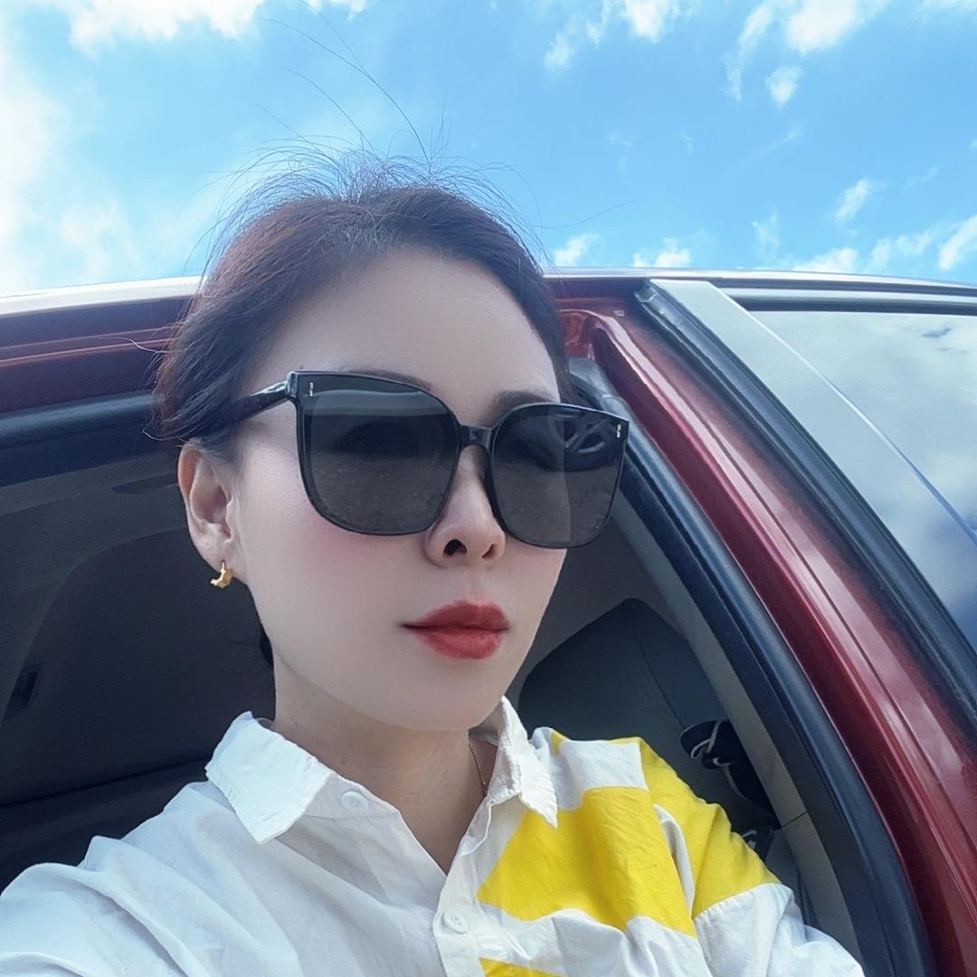 玉兔姐姐精品二手车销售