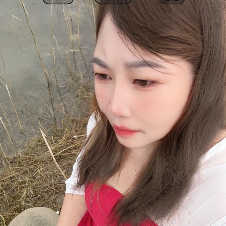 两个女儿的单身妈妈