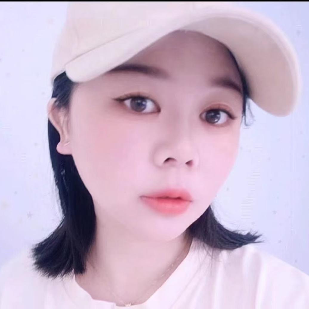 @小何辣条摆摊（零售批发）