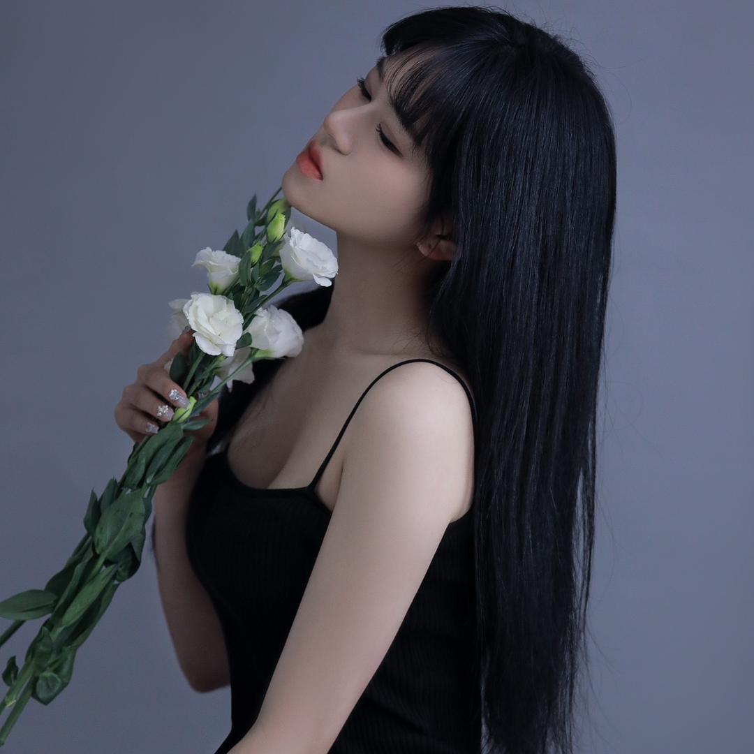 啊七.