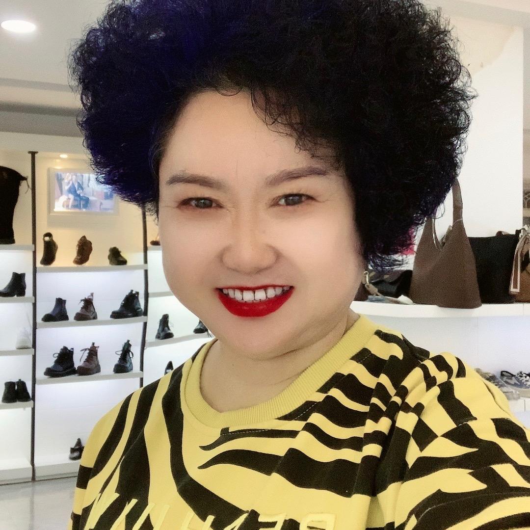 新郑市薛店镇双凤姐姐鞋服集合店