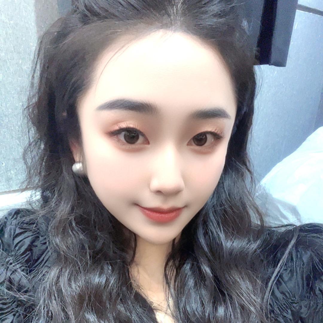 依兰县牛一厨老板娘