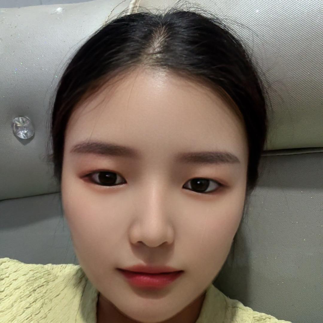 娅娅吖