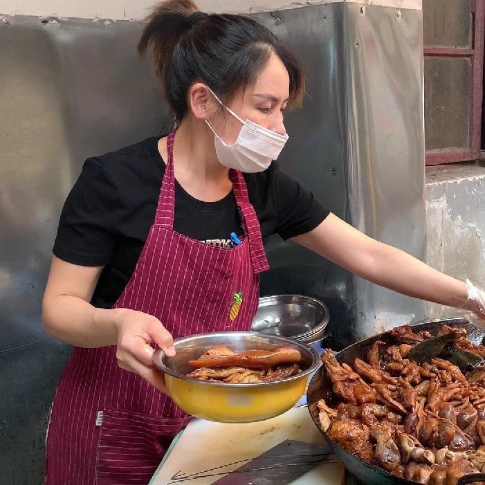 小马哥大锅热卤