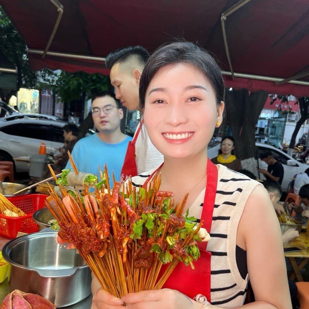 小向的串串店