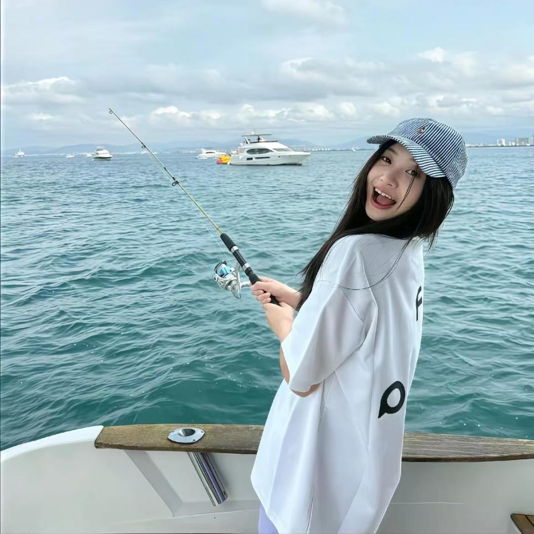小小灰鱼•ᴥ•