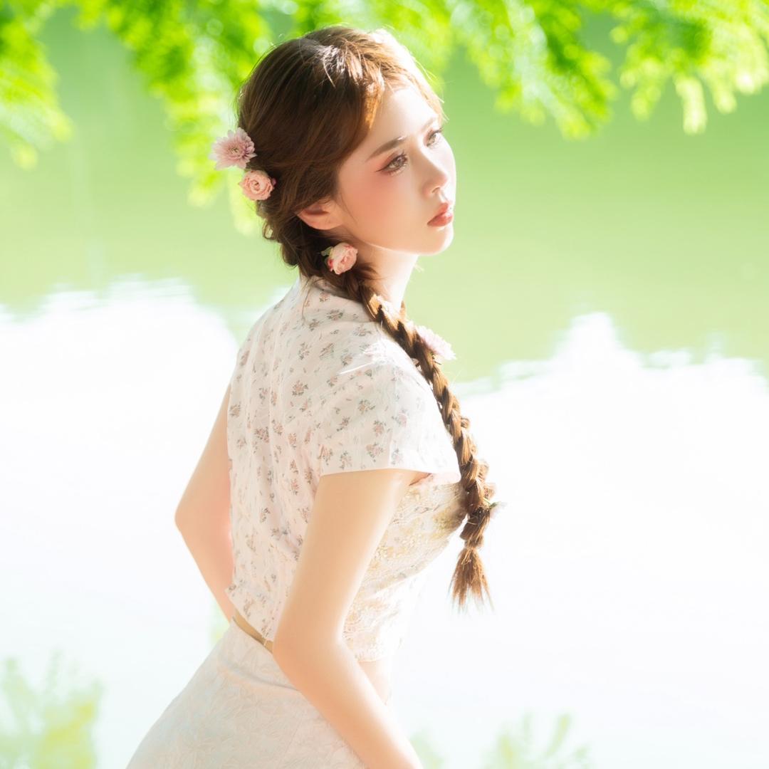 不吃葱的小姐姐。