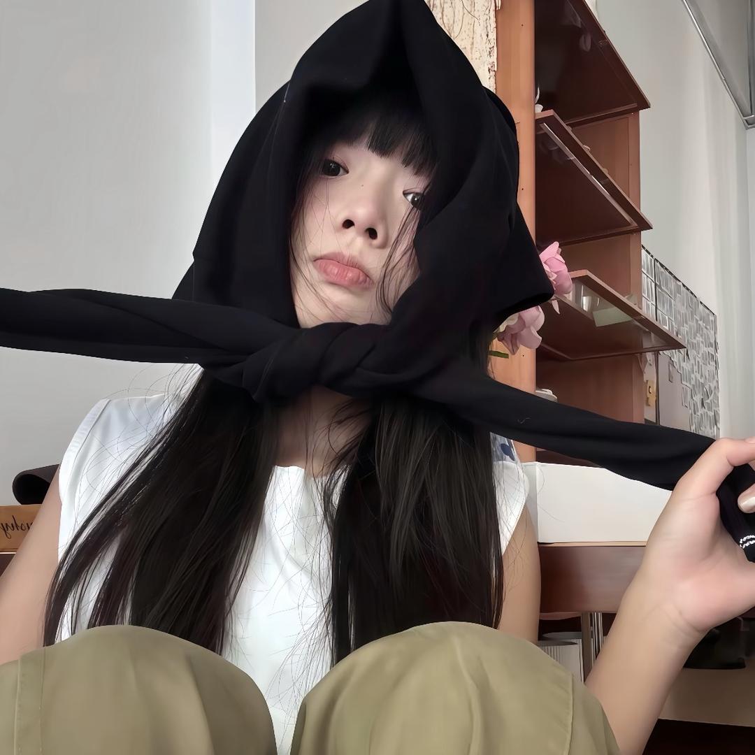 尾巴藏好了