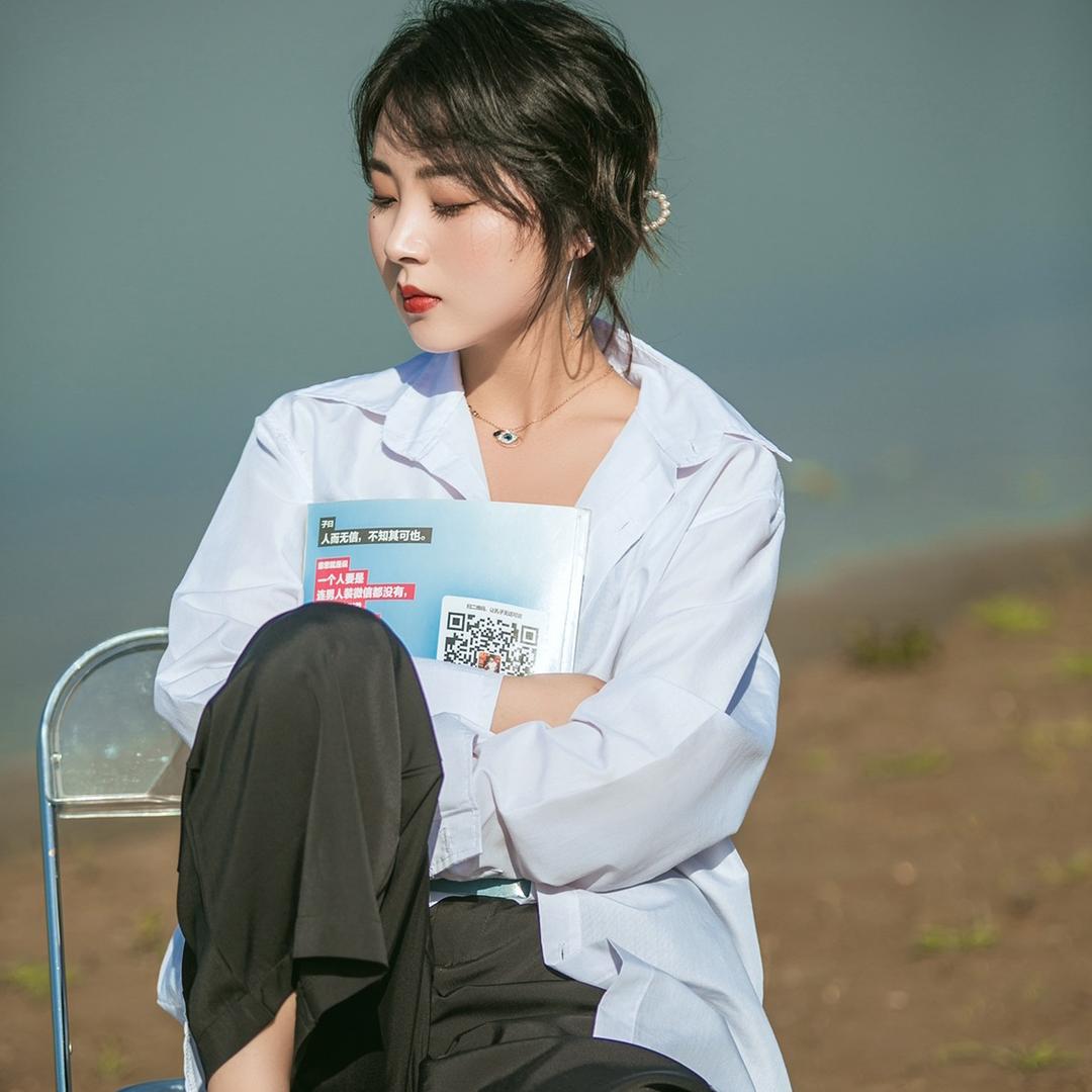 DL白茹____（剪头发的女孩）
