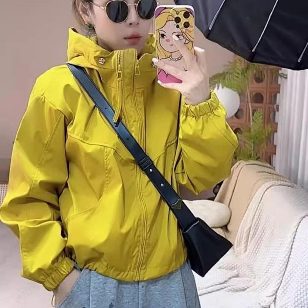 胡娇女装甄选~然明岩