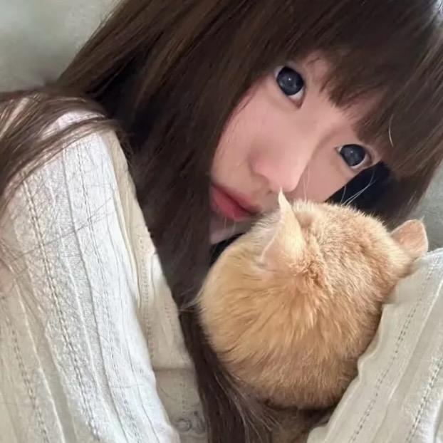 欢欢.
