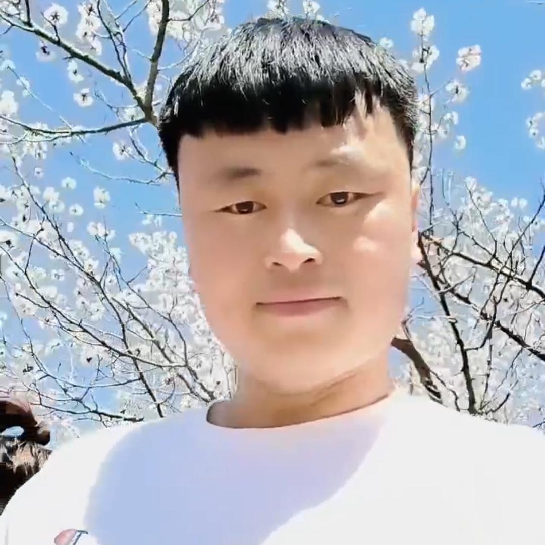 小七（爱唱歌）