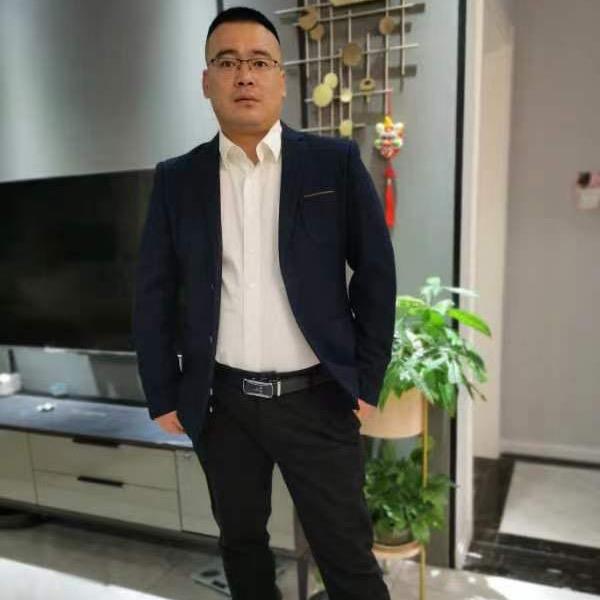 十八岁小青年