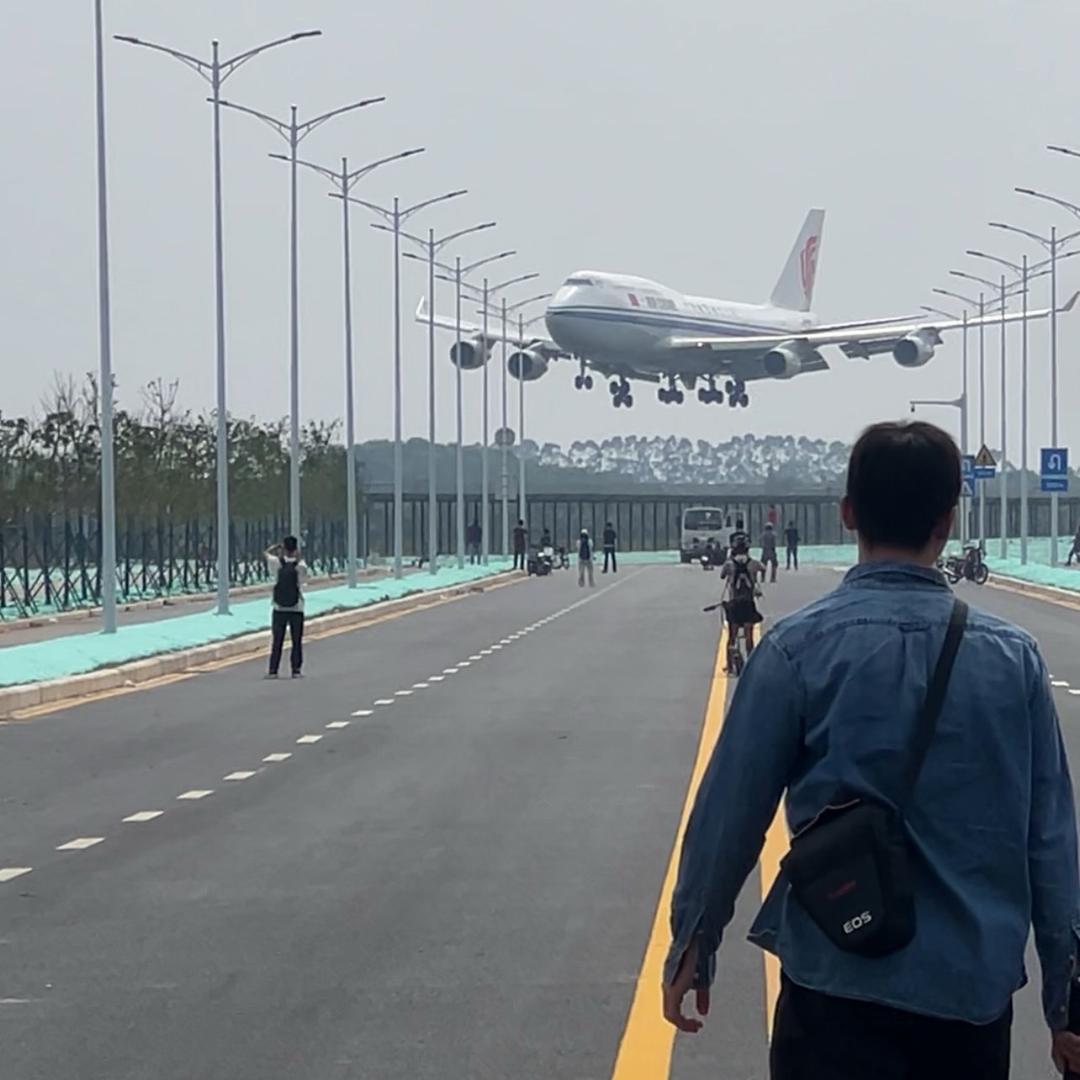 航空摄影（光头强收徒）