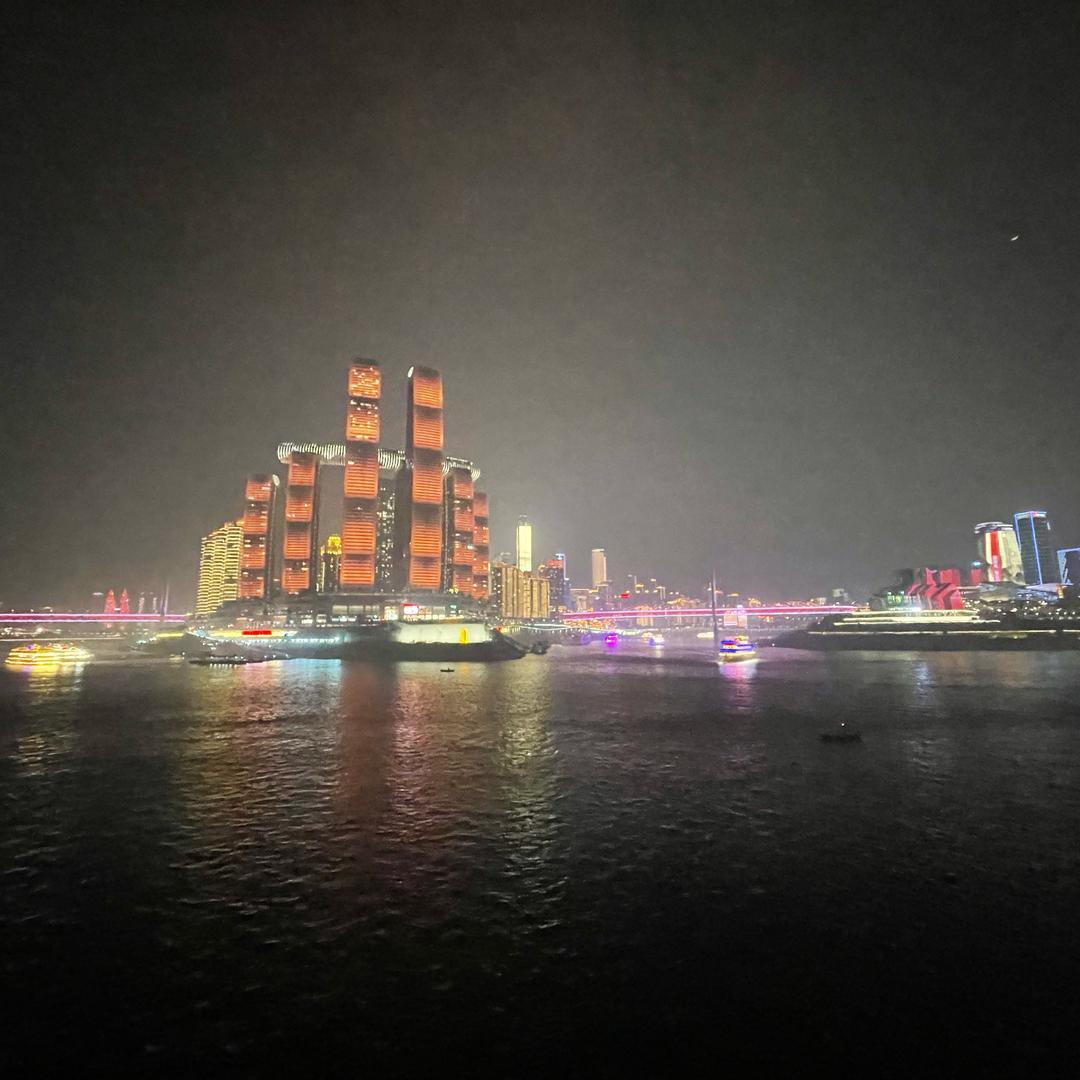 鲜汁小笼包