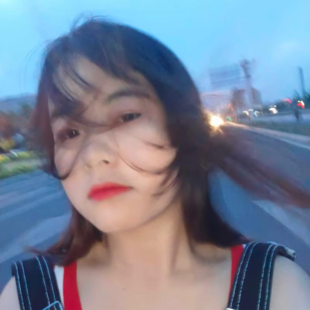 爱吃烤鱿鱼的丹童^