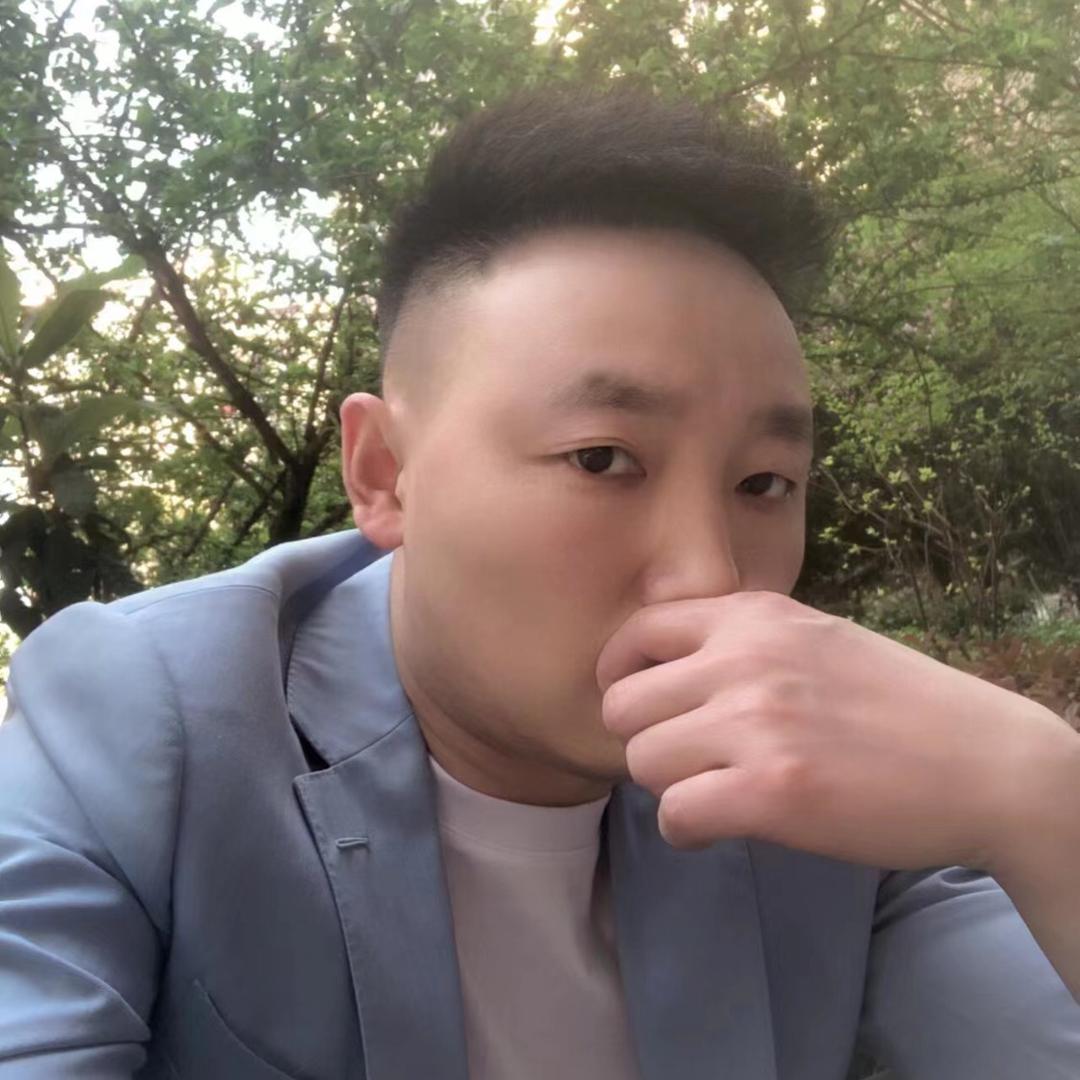 (⁎⁍̴̛ᴗ⁍̴̛⁎)Mr-李