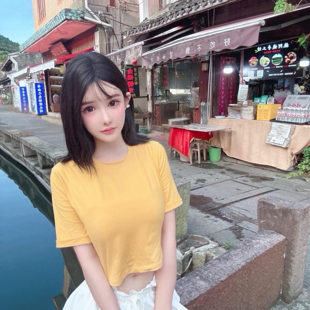 小呦呦