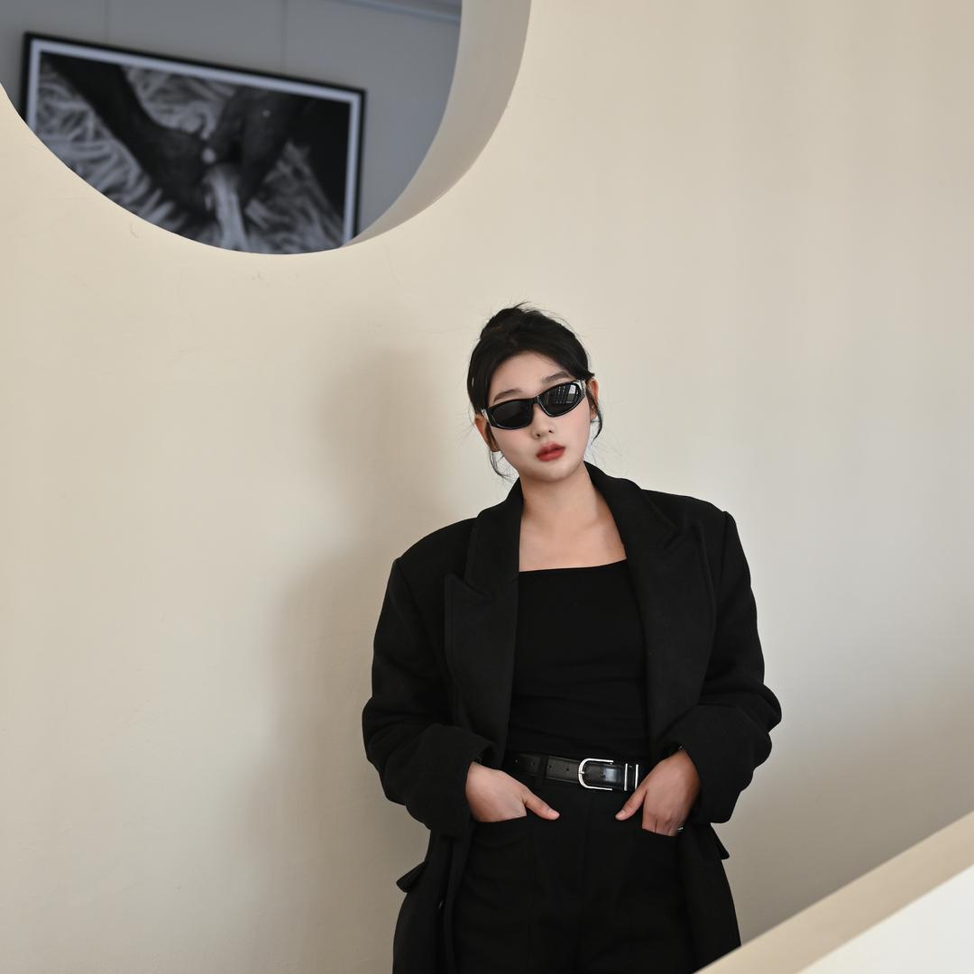 Betsy . 半川童装