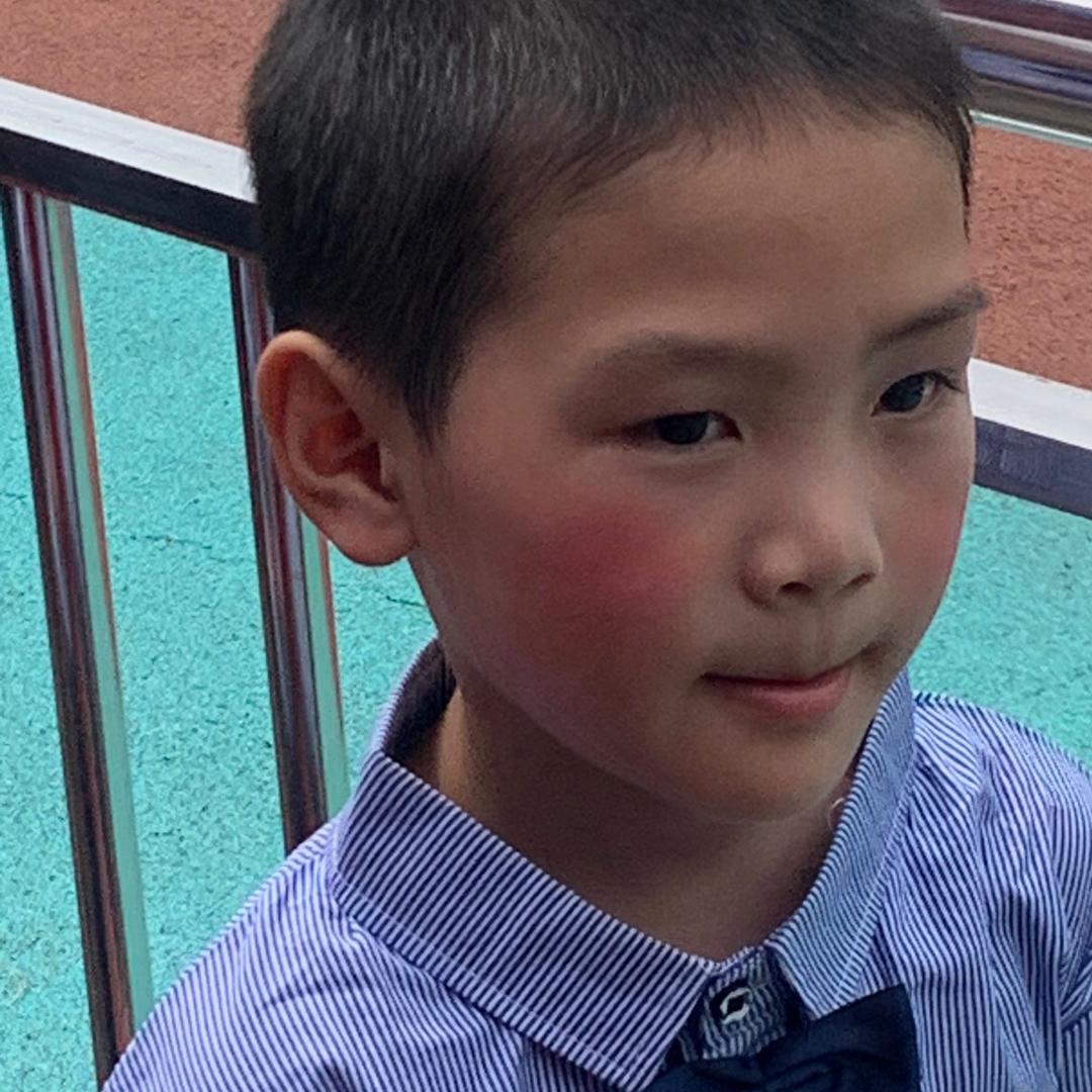 卖广告设备的小田