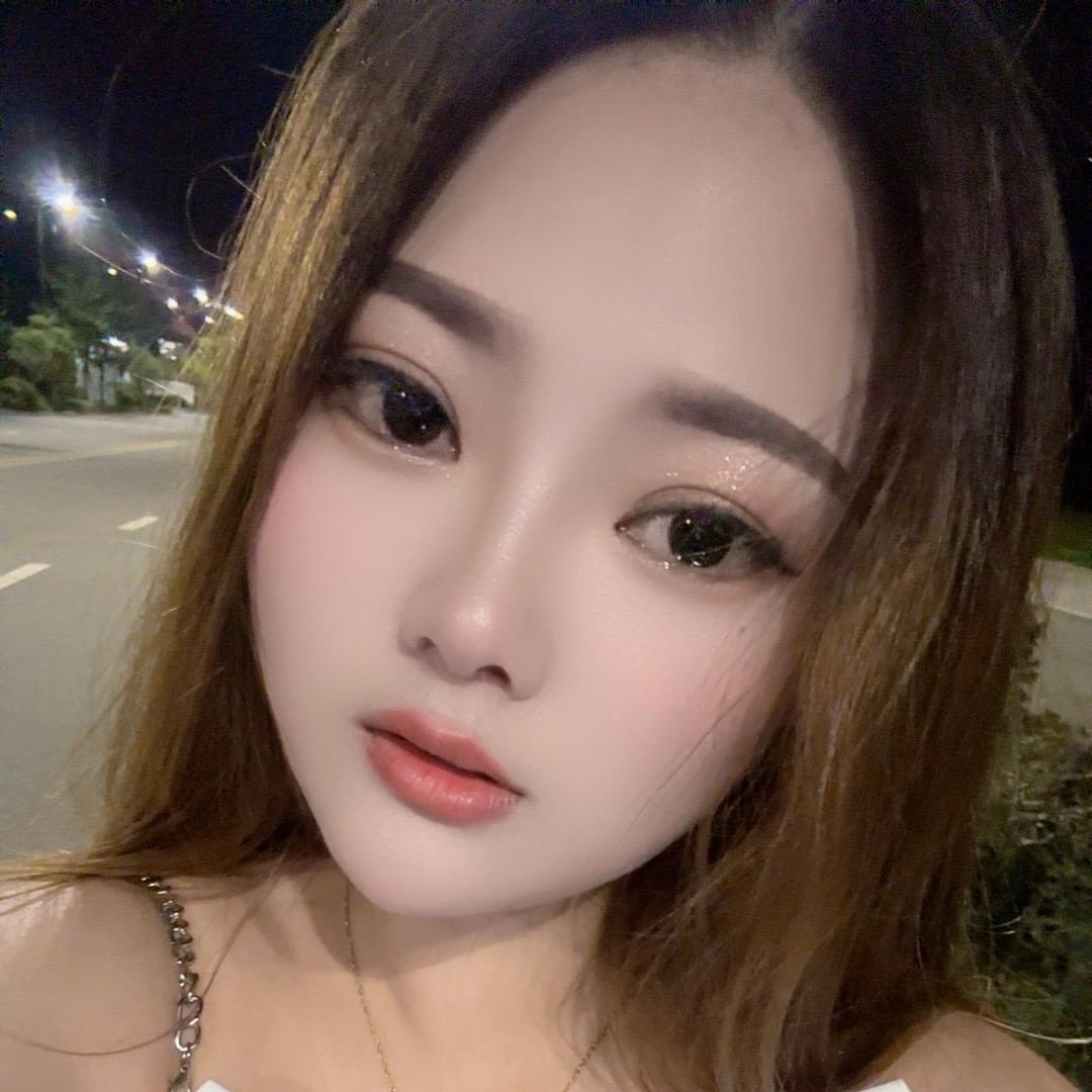 小阿英💓（直播筹备中）