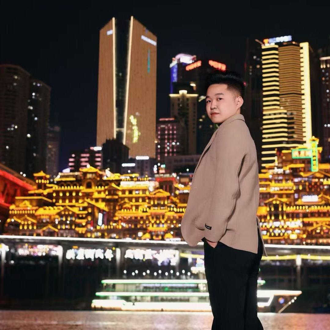 梁辰美静