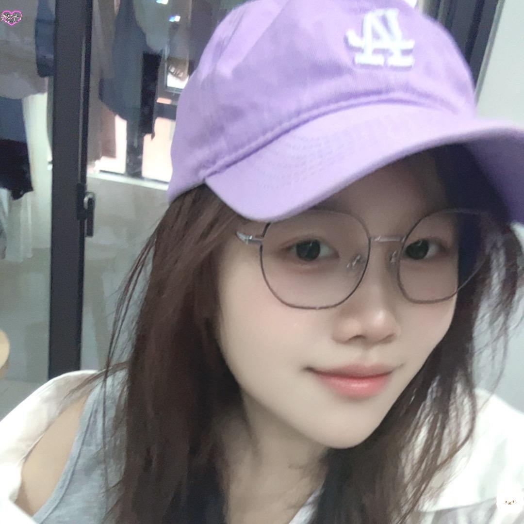 小鬼丫头