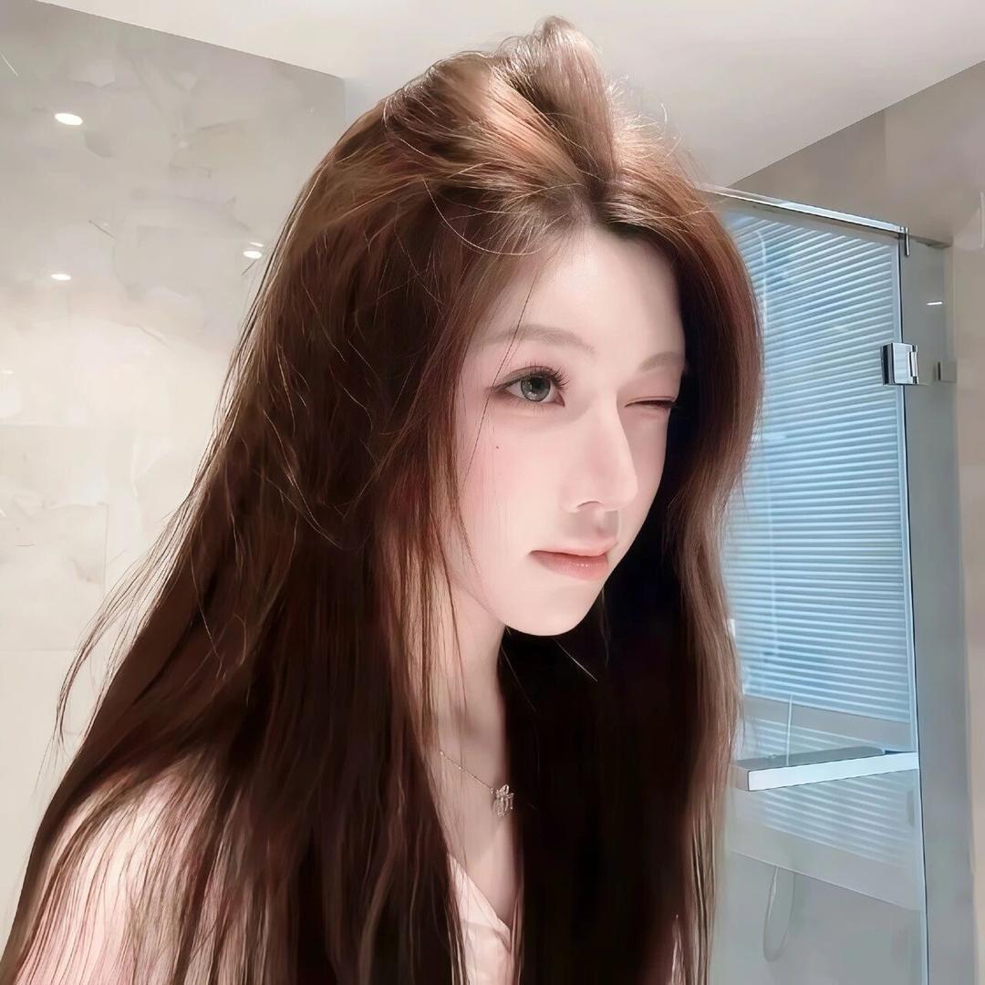小湫不吃榴莲.头像