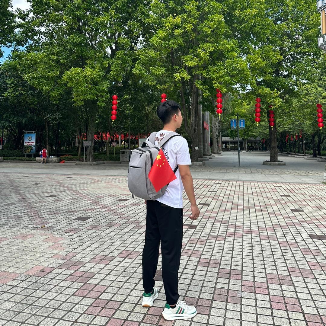 潘先森🤨