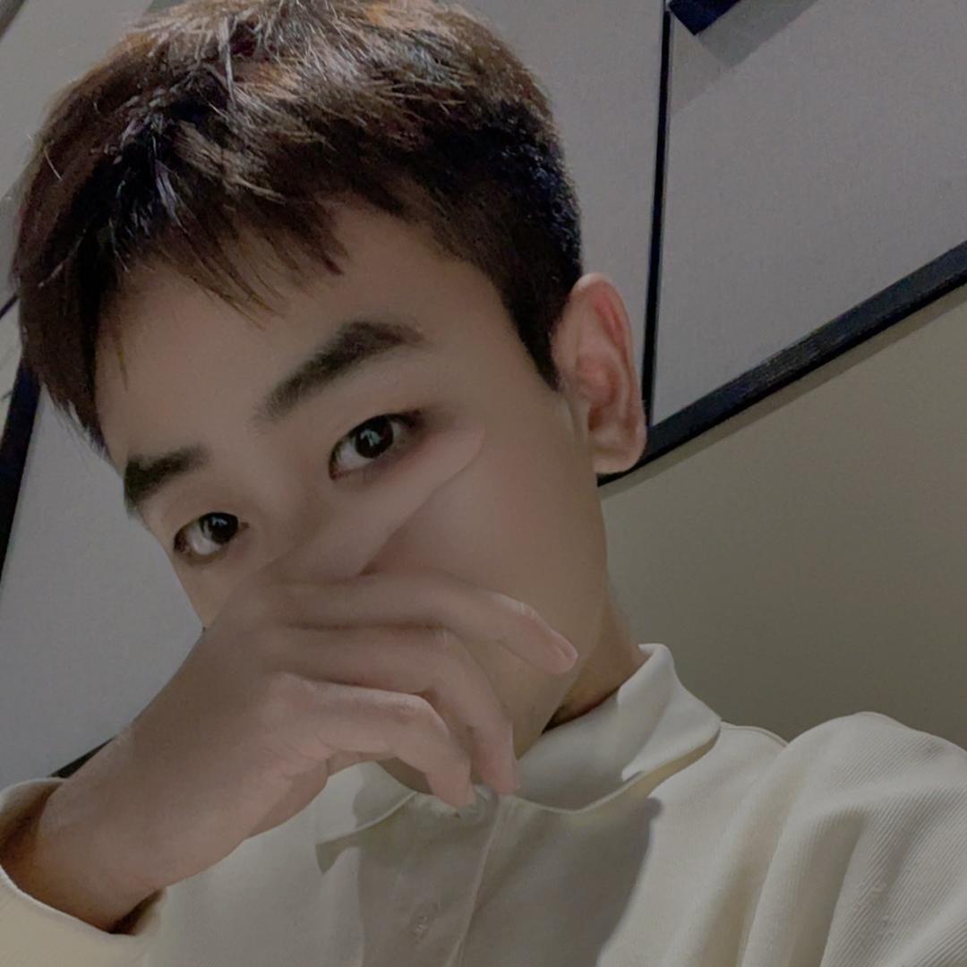 📶妄想  　　　　　　　　　　♨️